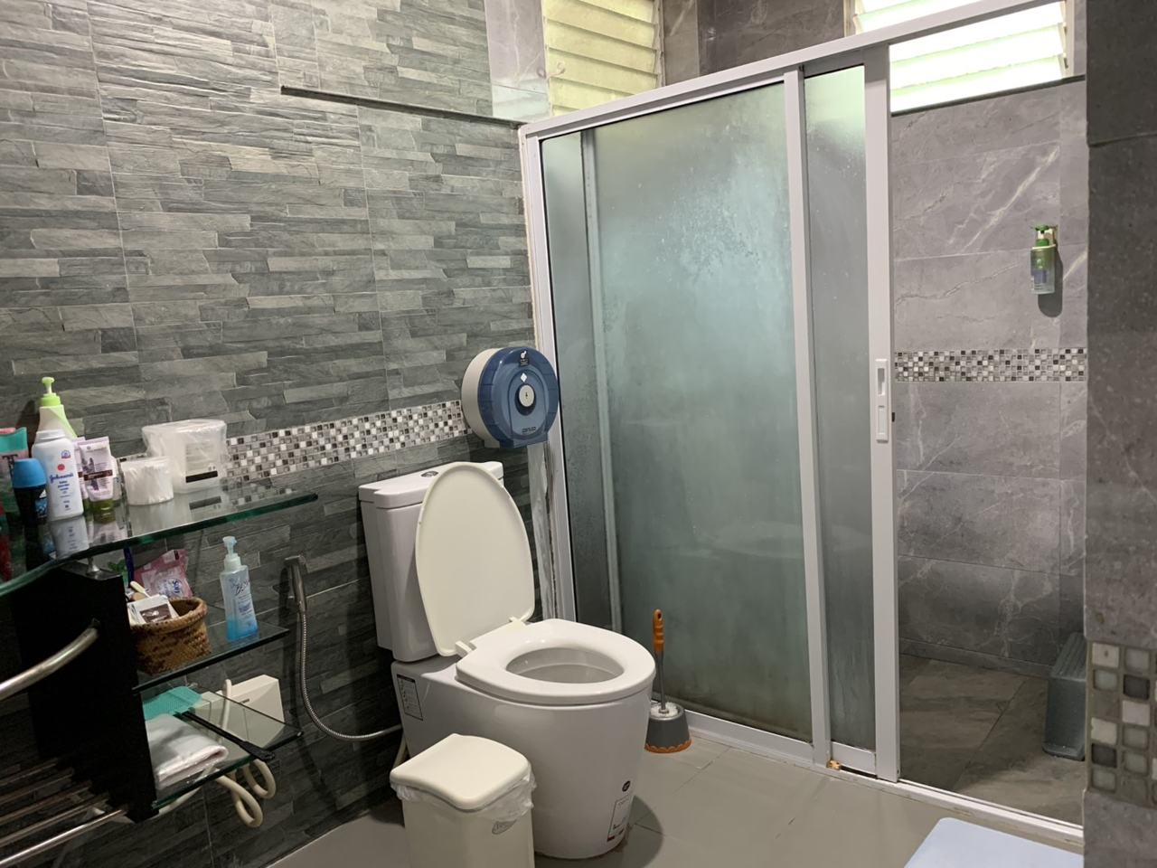 Two detached houses on 1 rai 1 ngan 83 sq.wa, central Rayong photo 18