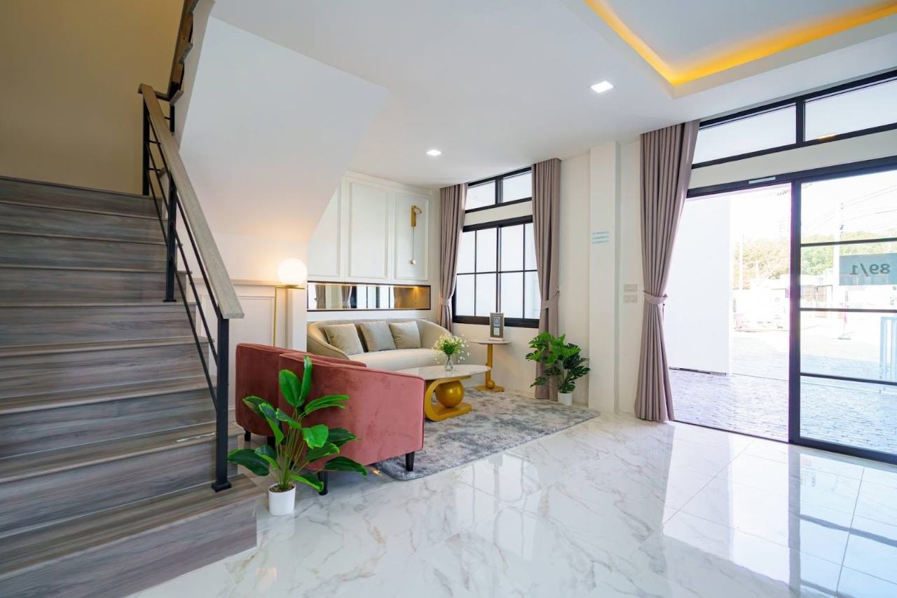 Two-storey townhome, The Best Home 8, Rayong — photo 3