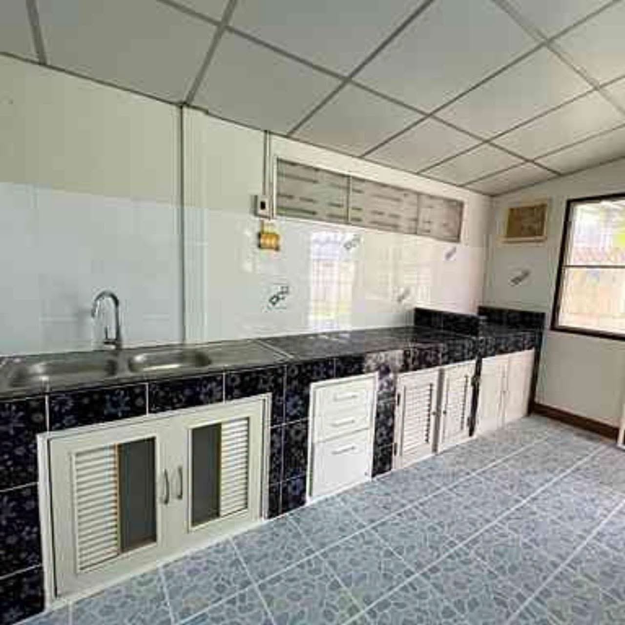 Renovated two-storey corner house opposite Robinson, Ban Chang — photo 10