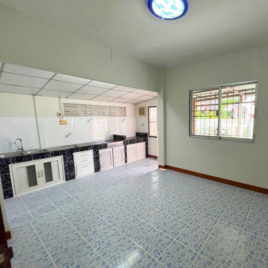 Renovated two-storey corner house opposite Robinson, Ban Chang — photo 8